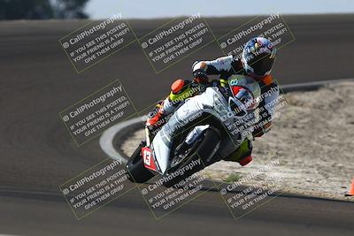 media/Nov-02-2025-Lets Ride (Sun) [[f7a3caa734]]/B Group/1220pm (Turn 2 Outside)/